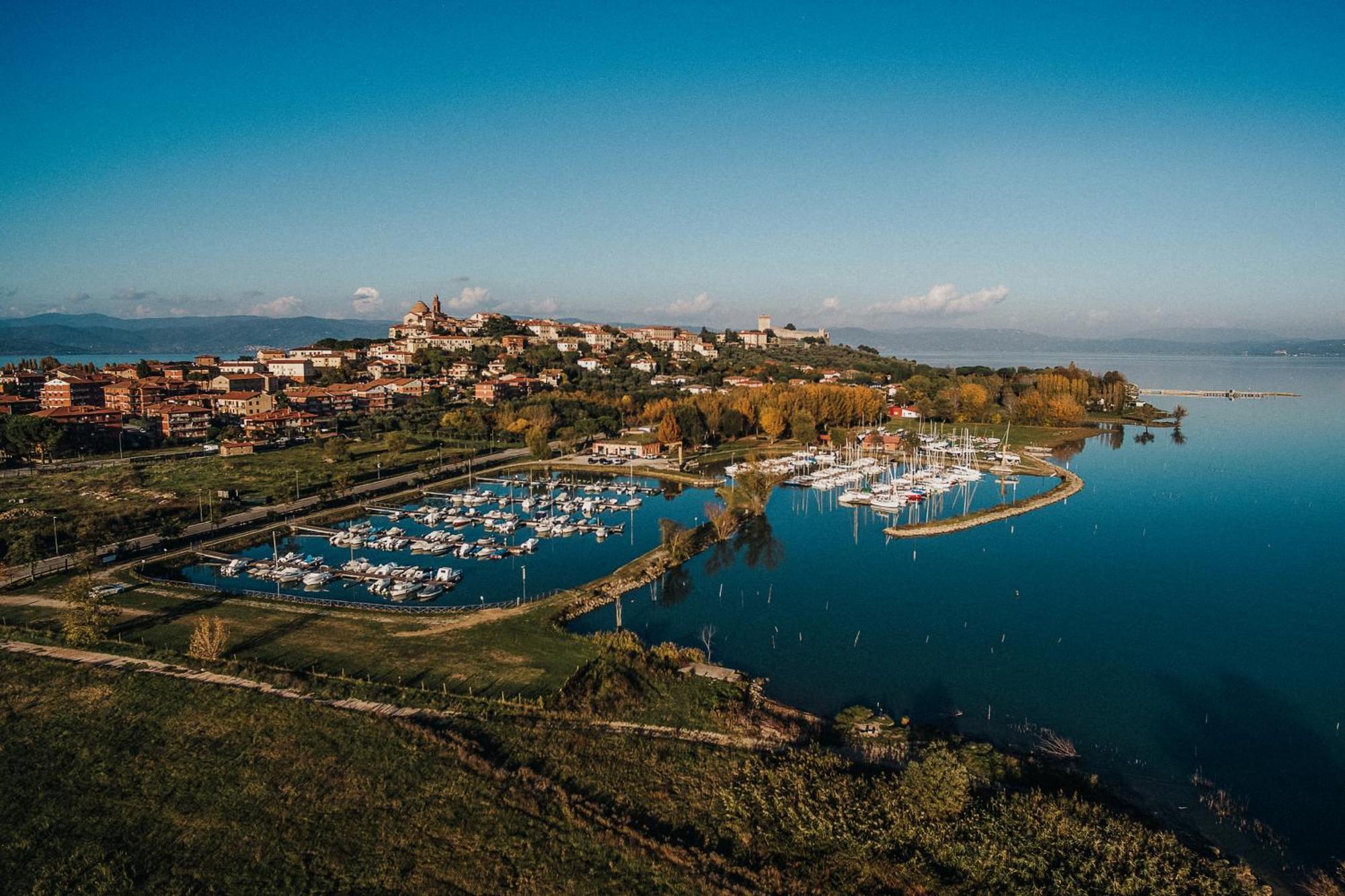 I See Lake Кастільйоне-дель-Лаго Екстер'єр фото